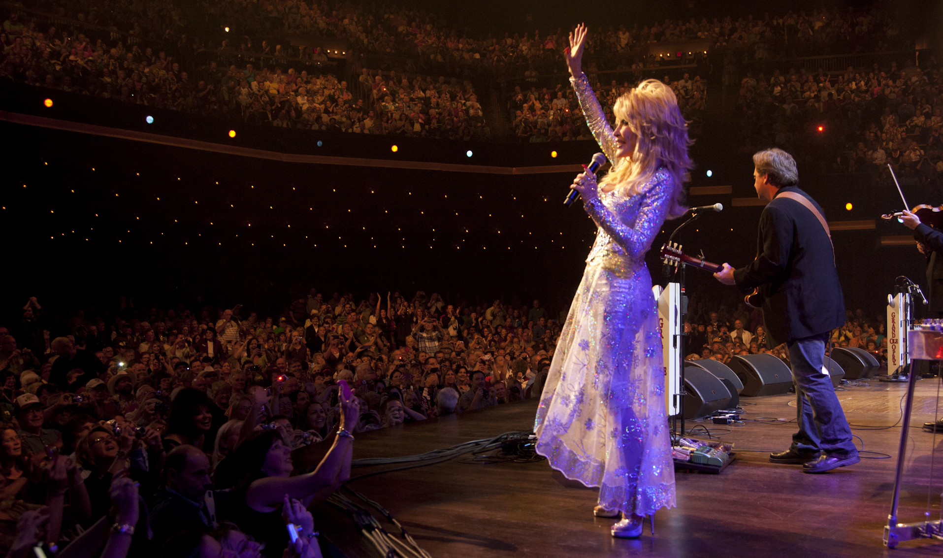 Opry Performance of the Week: Dolly Parton – Cowboys and Indians Magazine