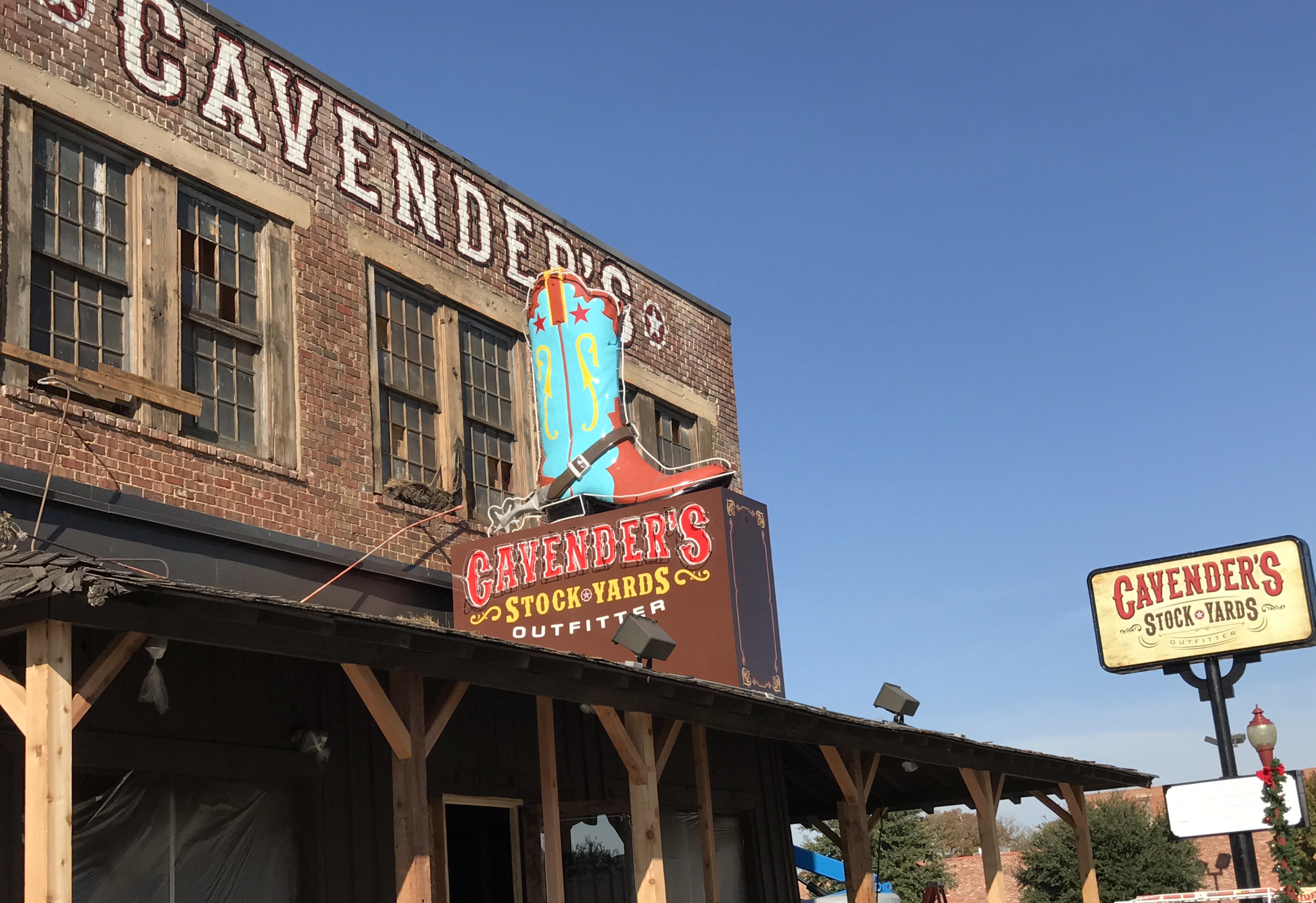 Cavender's Stock Yards In Fort Worth - Cowboys and Indians Magazine