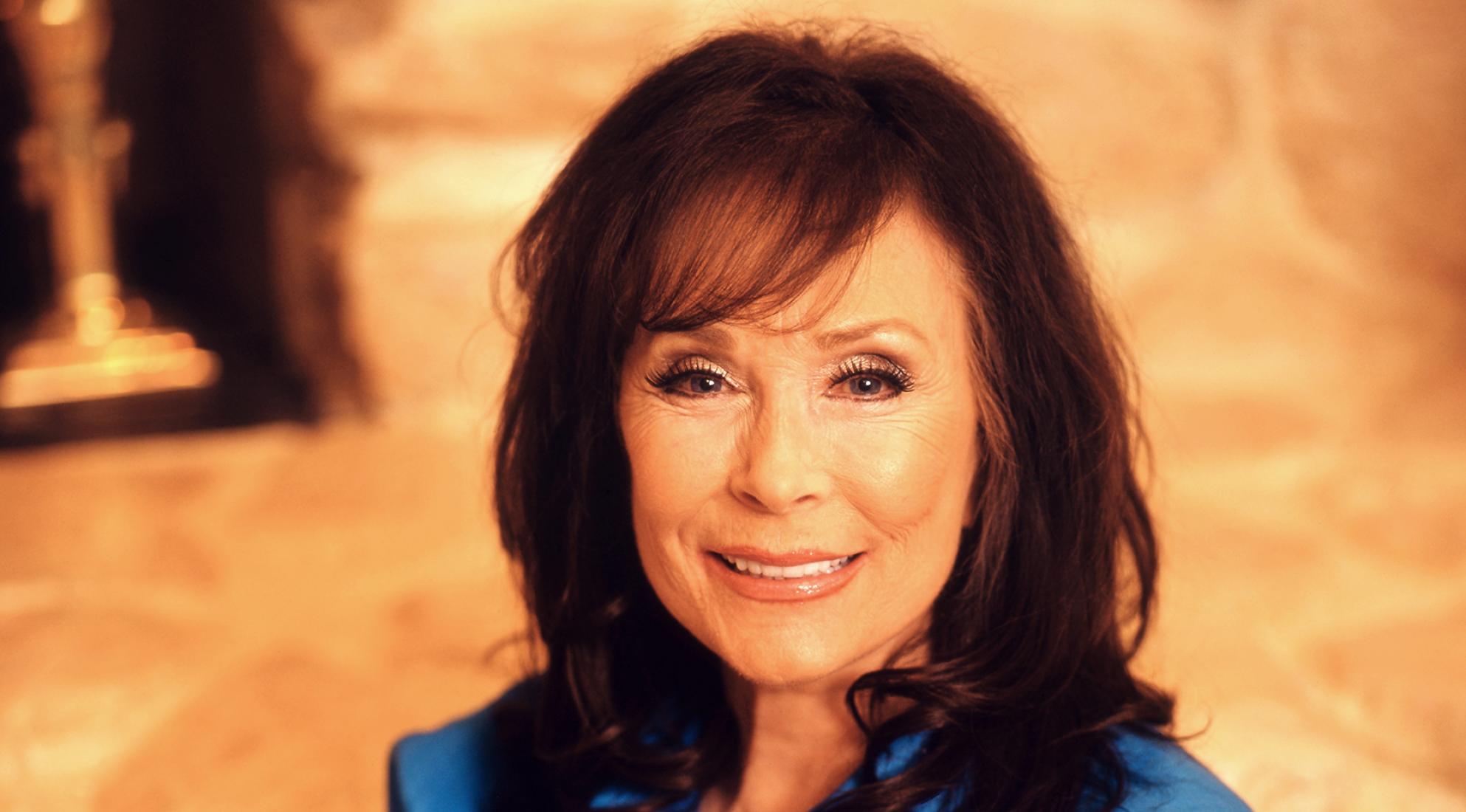 Happy th Birthday To Loretta Lynn C I Magazine