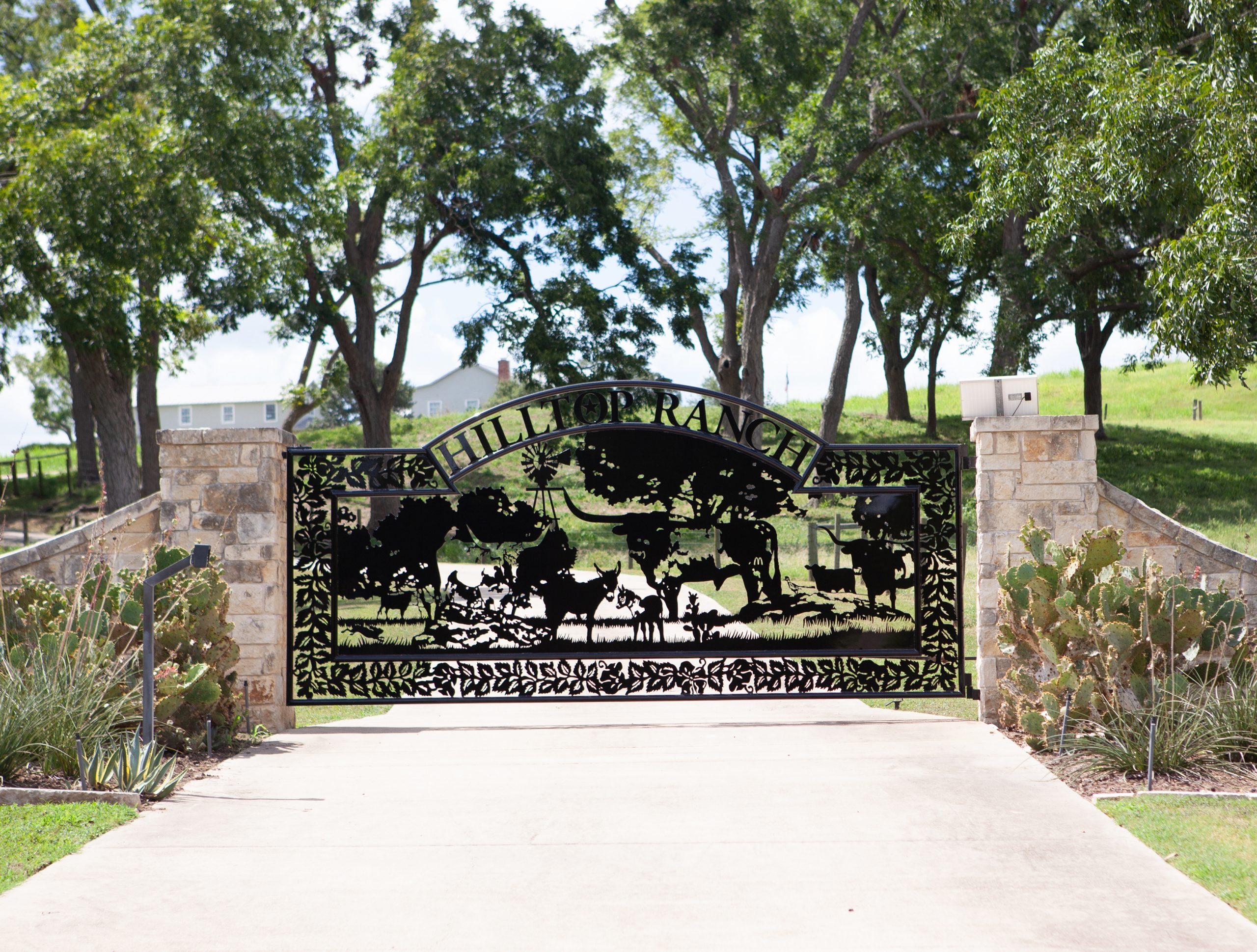 Custom Ranch Entrances