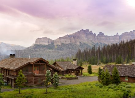 Brooks Lake Lodge