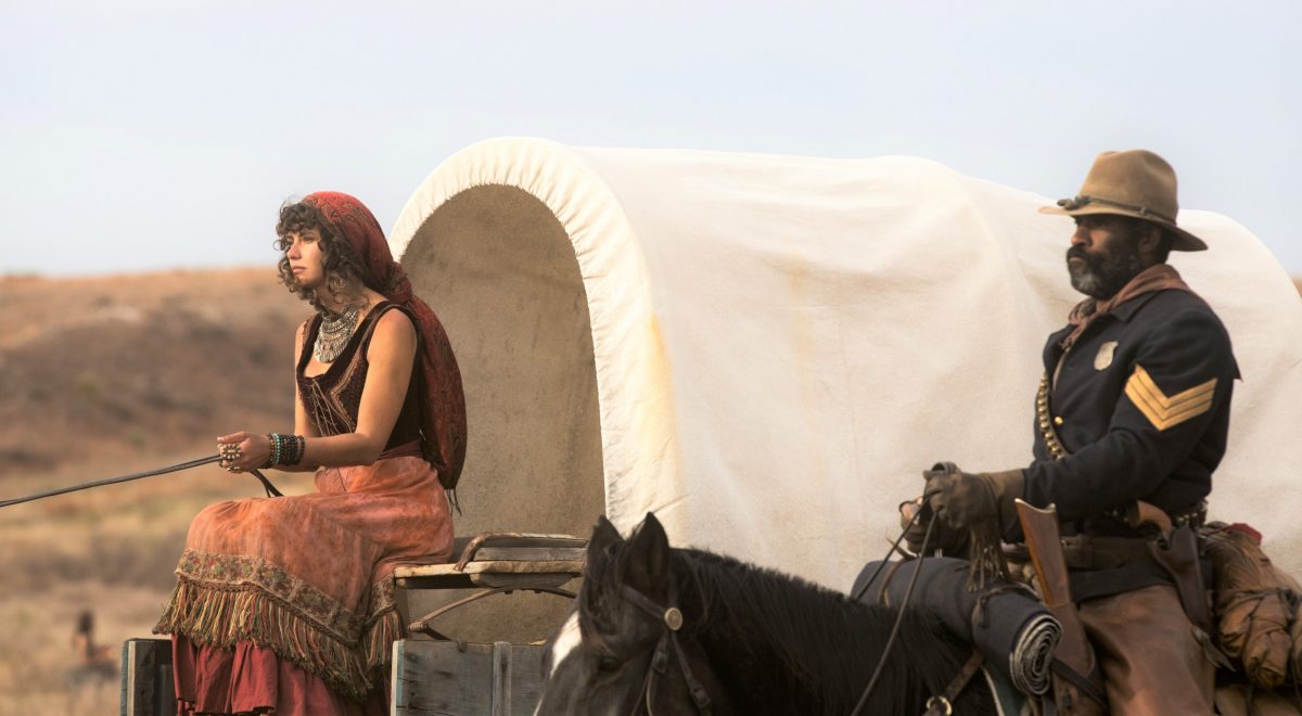 Pictured: Gratiela Brancusi as Noemi and LaMonica Garrett as Thomas in "1883."