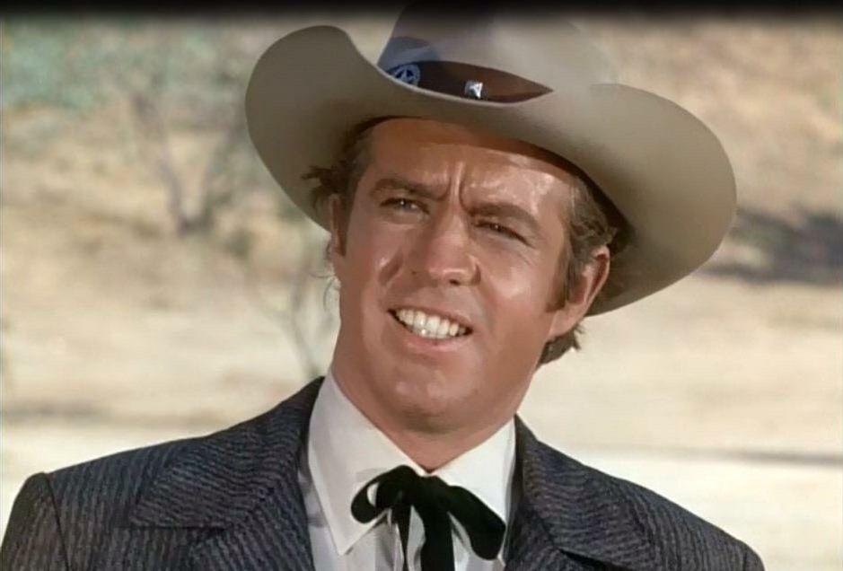 Clu Gulager