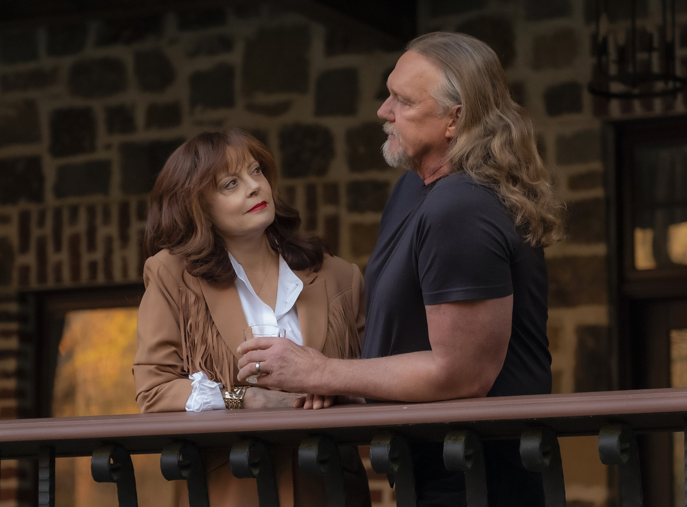 Trace Adkins Spouse 44 - f3725dt