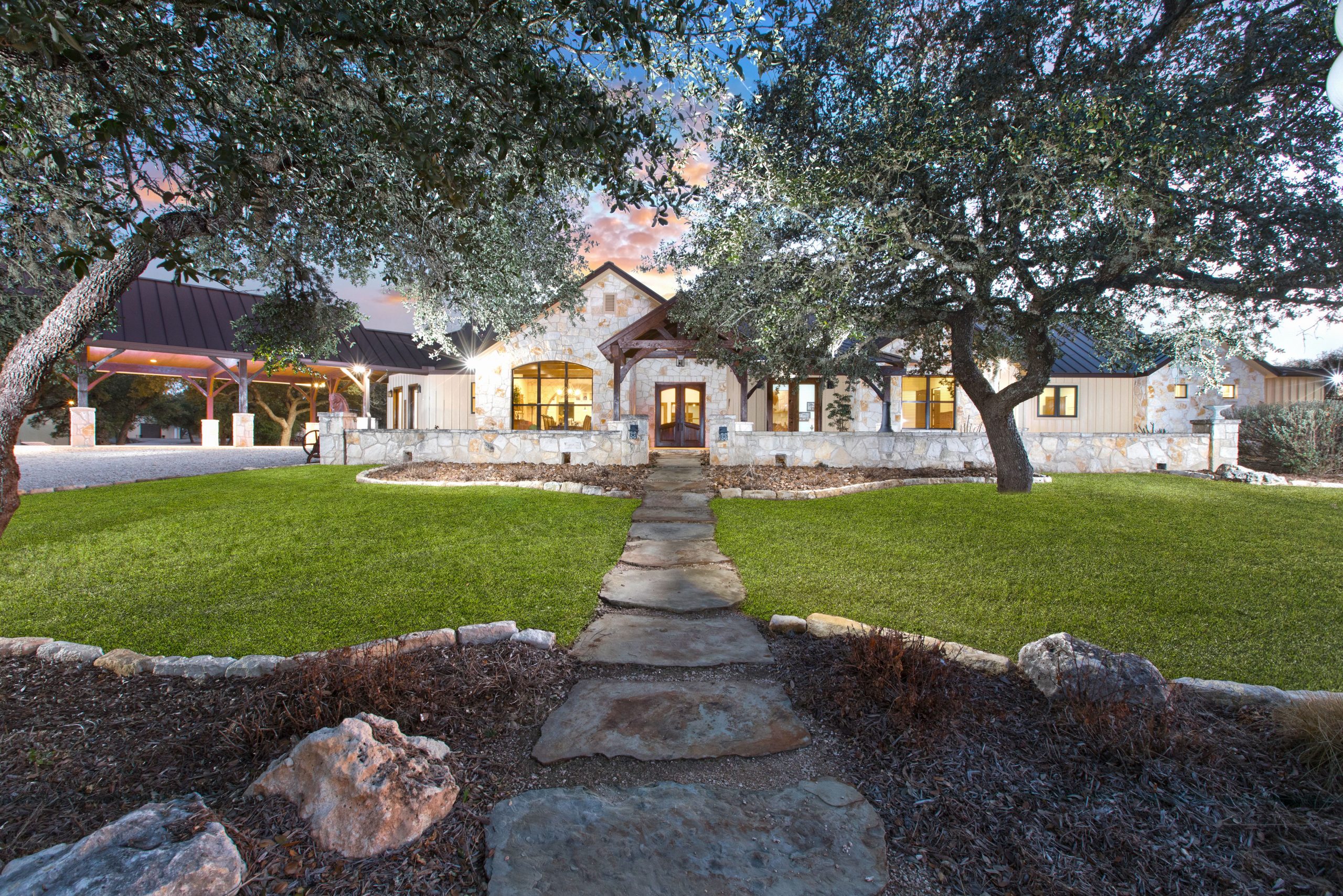 Hot Property Experience A Big Piece Of Paradise In Utopia, Texas