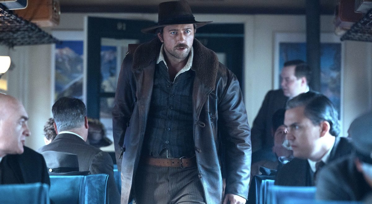 Brandon Sklenar as Spencer Dutton in "1923"