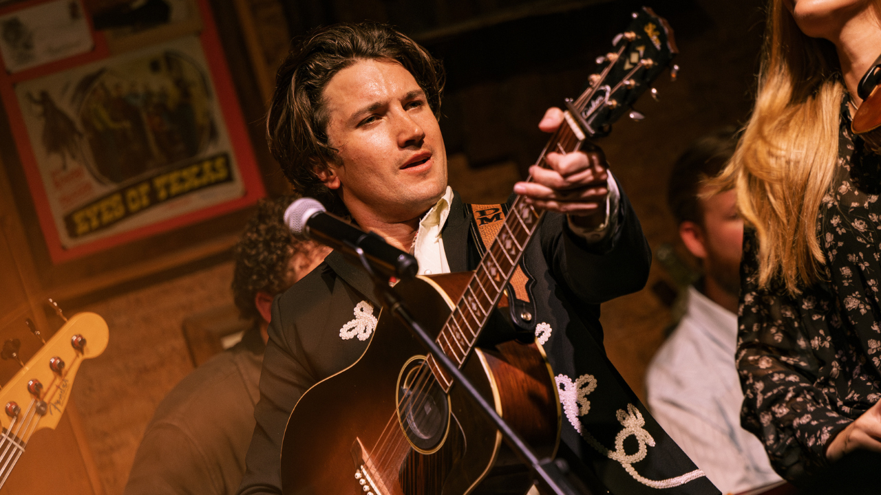 Drake Milligan Takes Tumbleweed Tour Worldwide