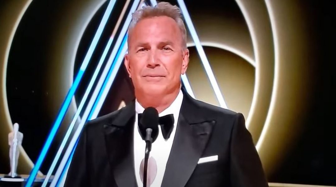 Kevin Costner A Class Act At The Academy Awards